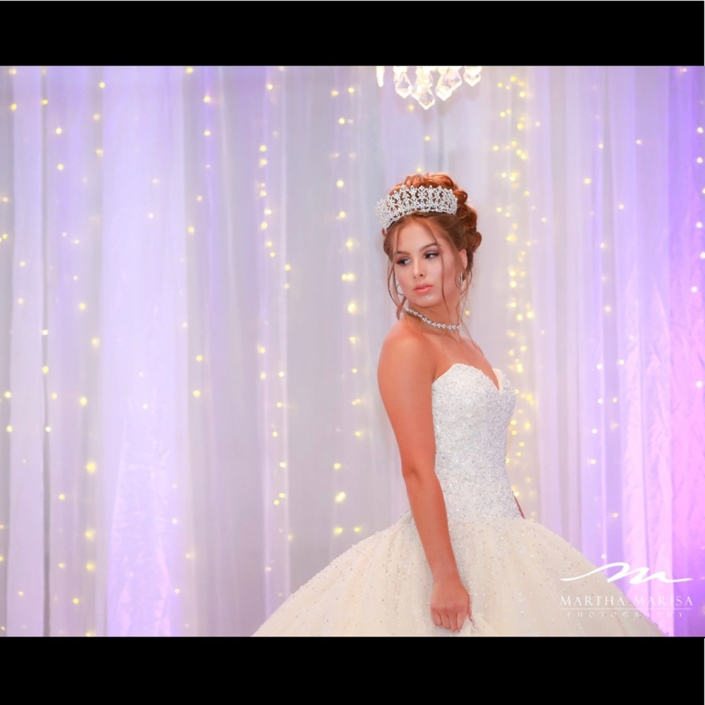 Meet your Posher, Alex